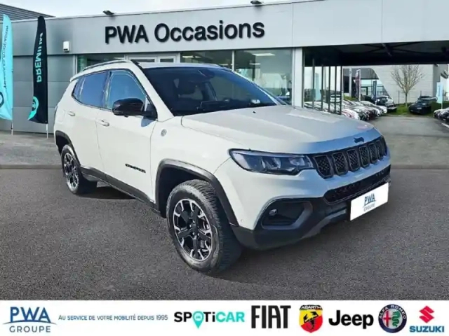 Jeep Compass 1.3 turbo t4 240ch phev 4xe trailhawk at6 eawd — photo 2