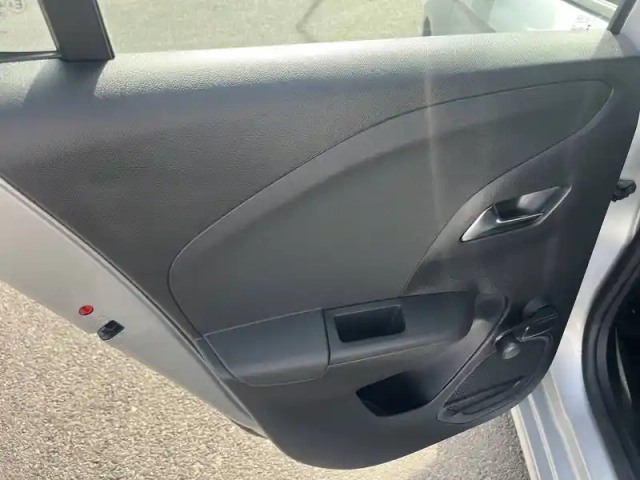 Opel Corsa electrique 136 ch &amp; batterie 50 kwh — photo 15