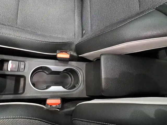Renault Captur e-tech plug-in 160 — photo 30