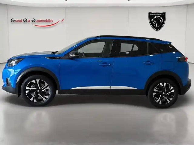 Peugeot 2008 e- 136ch roadtrip — photo 2