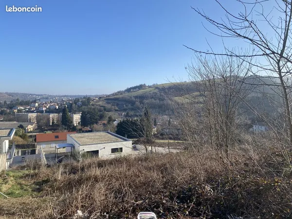 Terrain 679 m² Le Chambon-Feugerolles