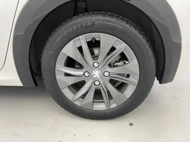 Peugeot 208 electrique 50 kwh 136ch — photo 63