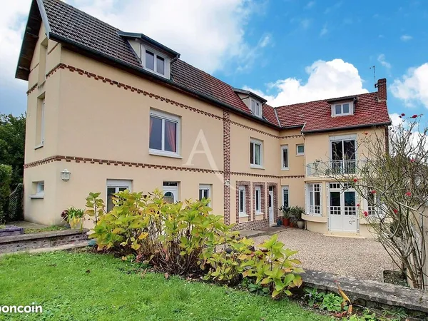 Maison 8 pièces 191 m²