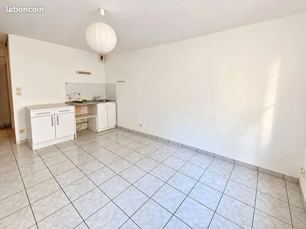 Studio 1 pièce 22 m²