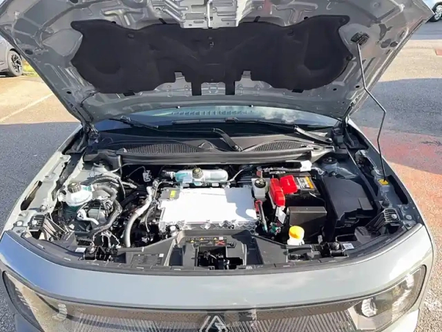 Renault 4 renault  e-tech electrique 150 ch autonomie confort — photo 57