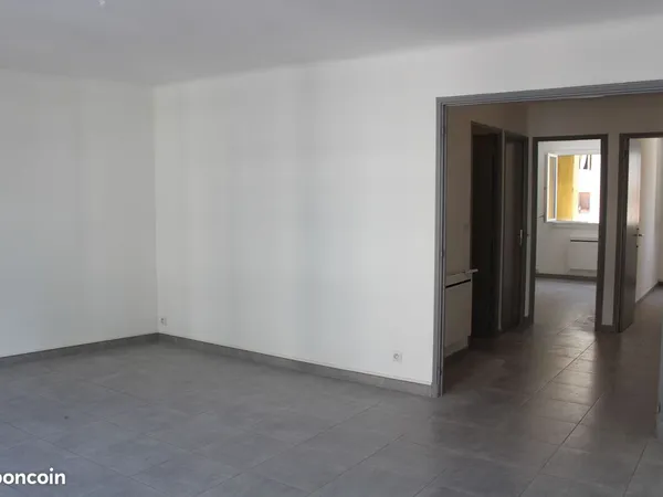 Appartement T3 Rue Jean Martin, 13005
