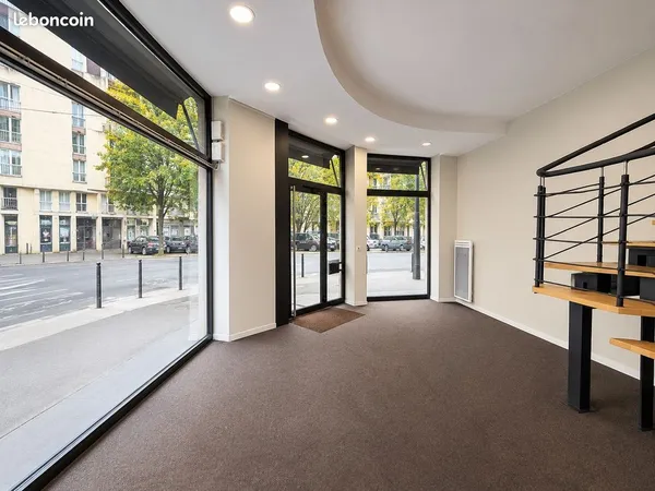 Bureaux 60 m²