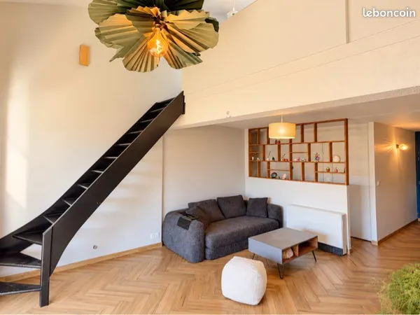Duplex rénové 100m2 - 3 chambres - dernier étage