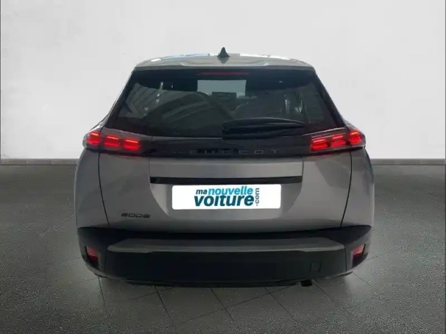 Peugeot 2008 puretech 100 s&amp;s bvm6 — photo 5