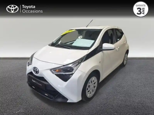 Toyota Aygo 1.0 vvt-i 72ch x-play x-shift 5p — photo 1