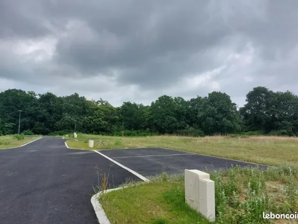 Terrain à bâtir de 565 m² à BOUGUE (40)