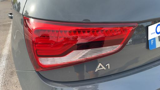 Audi A1 1.0 TFSI 95 S-Tronic 7 - S Line – 2018 – 126028 km – Essence – Boîte Automatique — photo 5