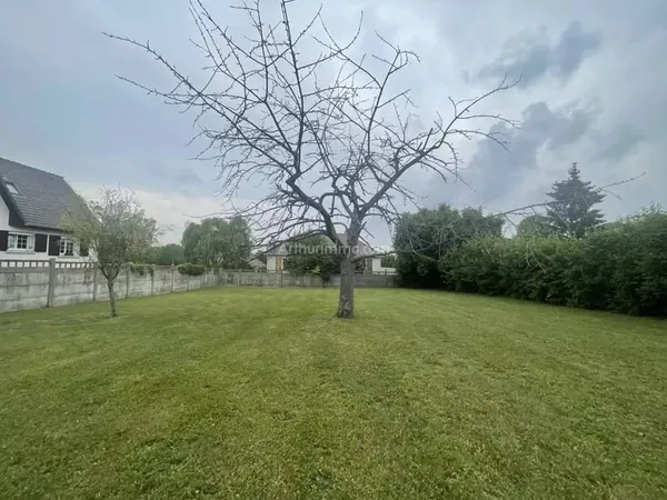Terrain constructible 693 m²