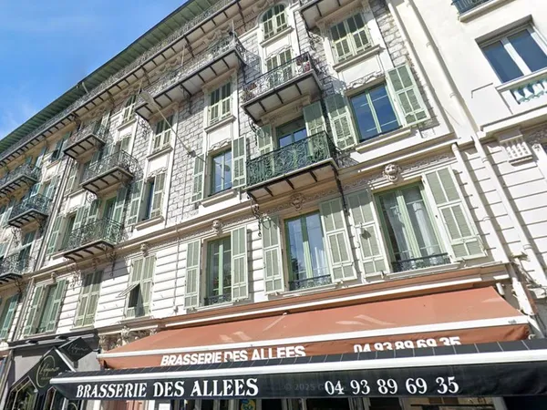 Nice proche Place du Pin - Magnifique 4P 70m² rénové avec balcon & vue dégagée