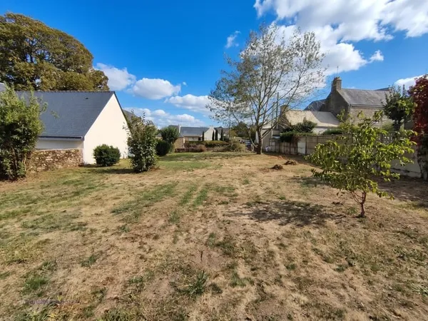 Terrain constructible ? Questembert ? Hyper-centre ? 537 m² ? Rare