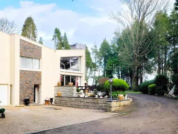 Maison 6 pièces 157 m²
