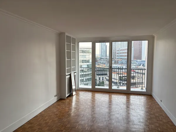 Location Appartement 3 pièces 75m² Paris 15ème - Quartier Dupleix/Grenelle