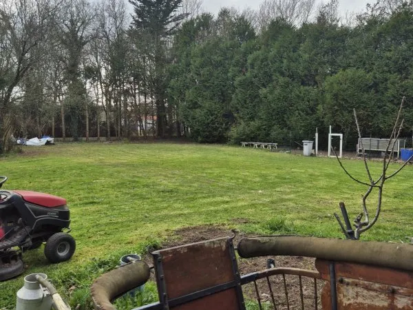 Terrain 1347 m²
