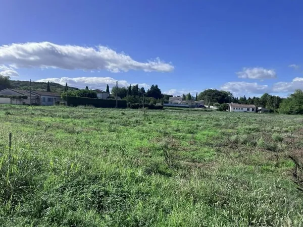 Terrain 1059 m²
