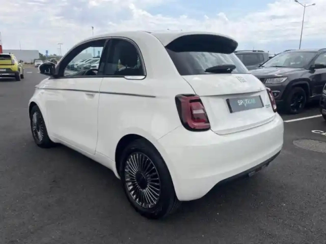 Fiat 500 e 95ch icône plus (pack style) — photo 7