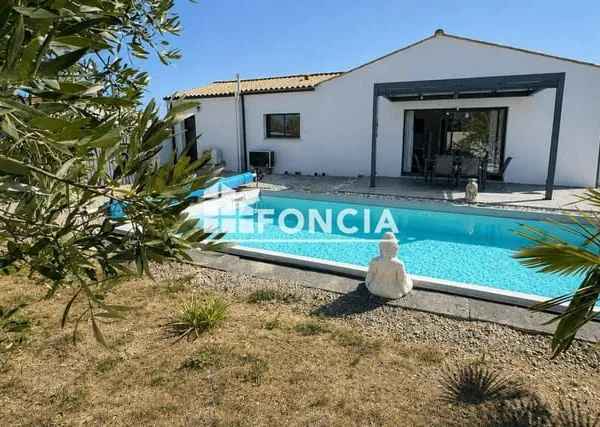 Maison de plain-pied 6 pièces 110 m²