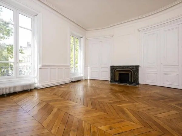 Appartement 6 pièces 192 m²
