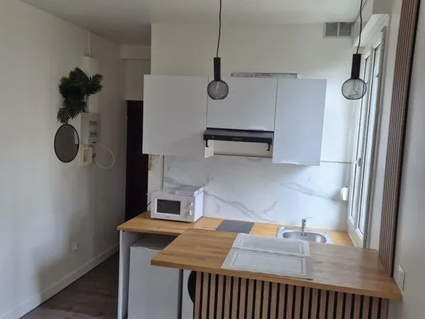 Loue Studio meublé