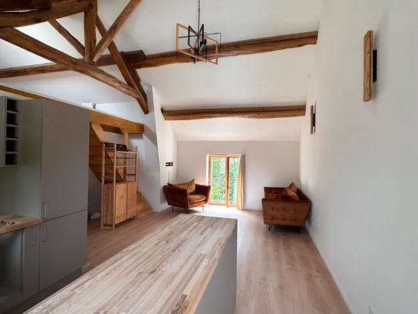 T3 Duplex meublé - 63 m² - Grande mezzanine, jardin privatif et 2 parkings - Courquetaine