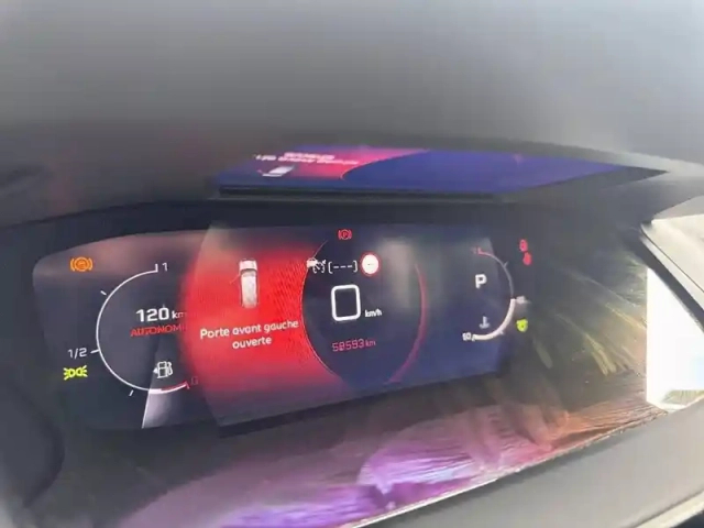 Peugeot 2008 puretech 130 s&amp;s eat8 — photo 10