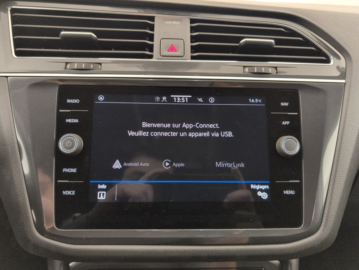 Volkswagen Tiguan Allspace — photo 19