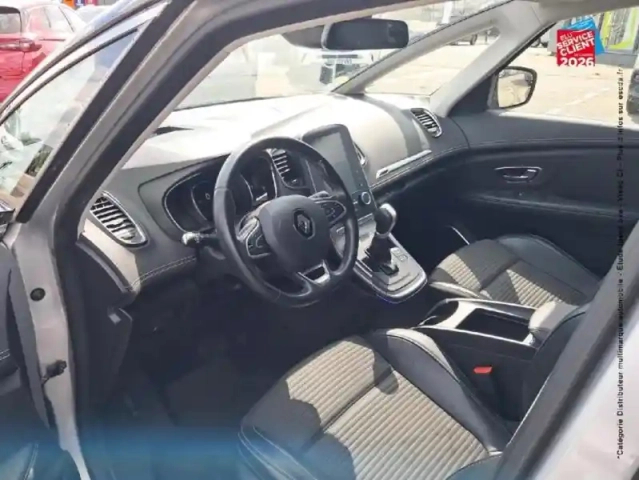 Renault Scenic 1.6 dci 160ch energy intens edc — photo 15