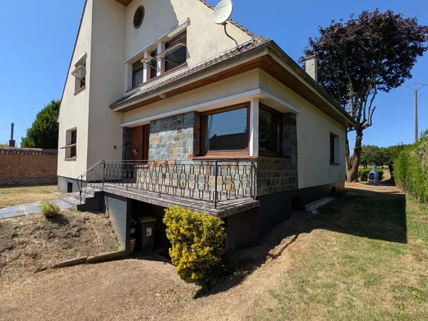 MAISON INDIVIDUELLE SEMI PLAIN PIED AVEC SOUS SOL COMPLET