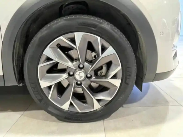 Ds Ds 3 crossback e-tense grand chic 4cv — photo 10