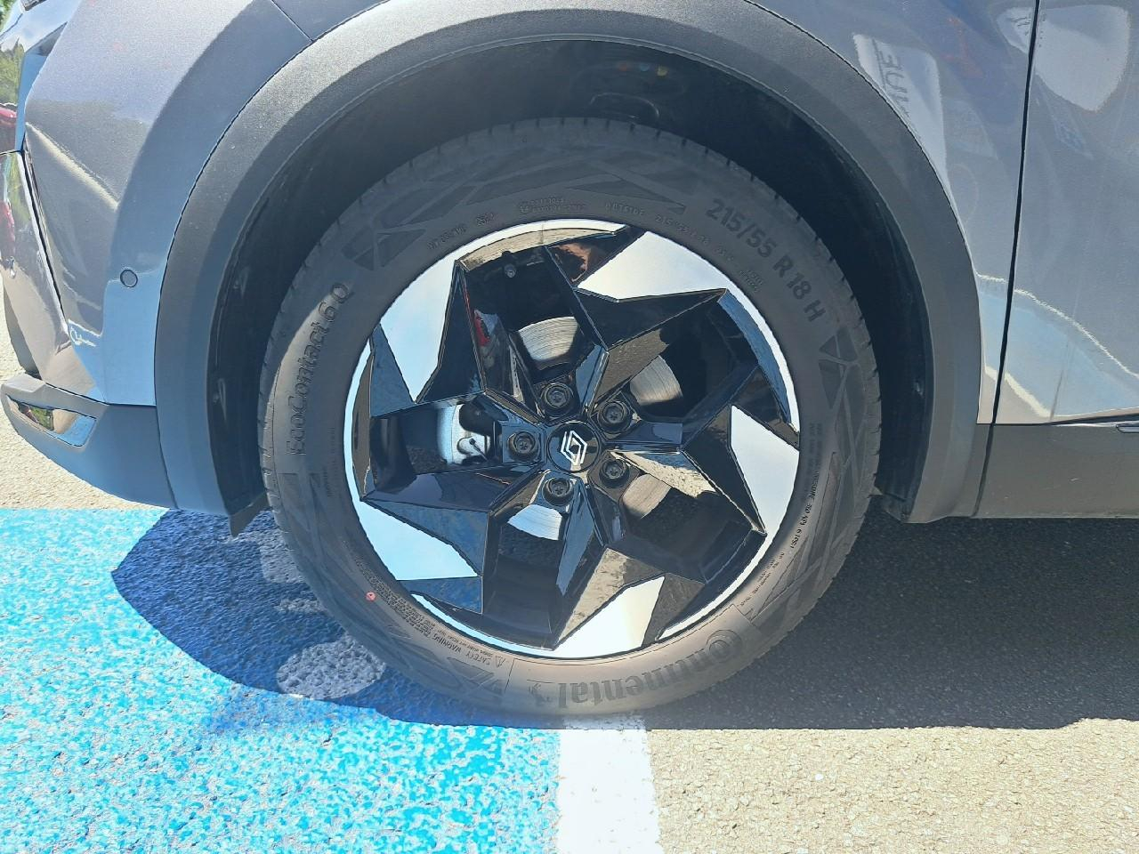 Renault Captur mild hybrid 160 edc techno — photo 13