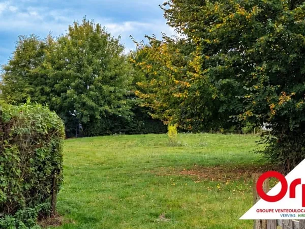 Terrain 1995 m²