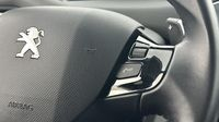 Peugeot 308 1.5 BlueHDi 130ch S&S Allure Pack EAT8 — photo 18