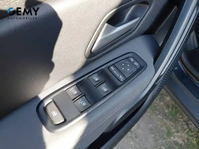 Dacia Duster eco-g 100 4x2 — photo 21