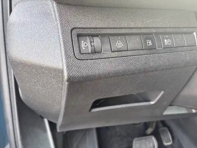 Peugeot 3008 hybrid 180 e-eat8 — photo 16