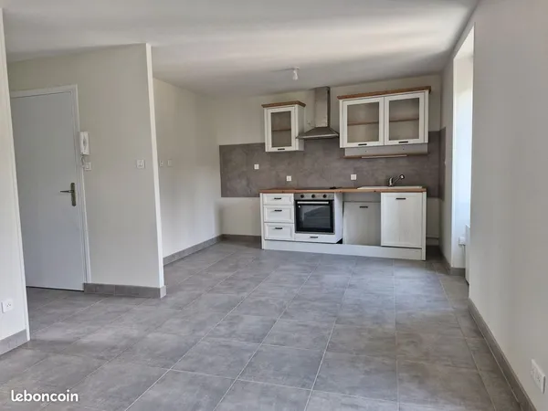 Location appartement T3 69470 COURS