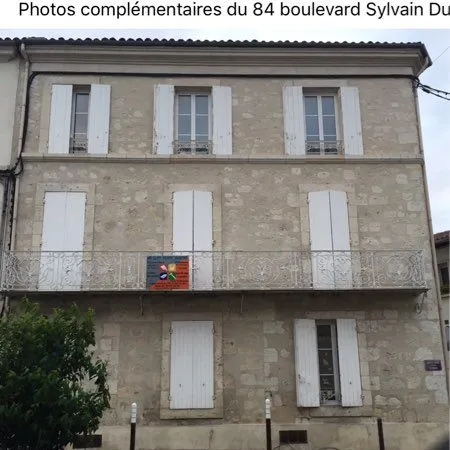 Av belle résidence locative de trois F2