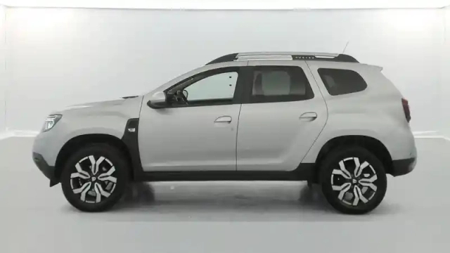 Dacia Duster eco-g 100 4x2 — photo 11