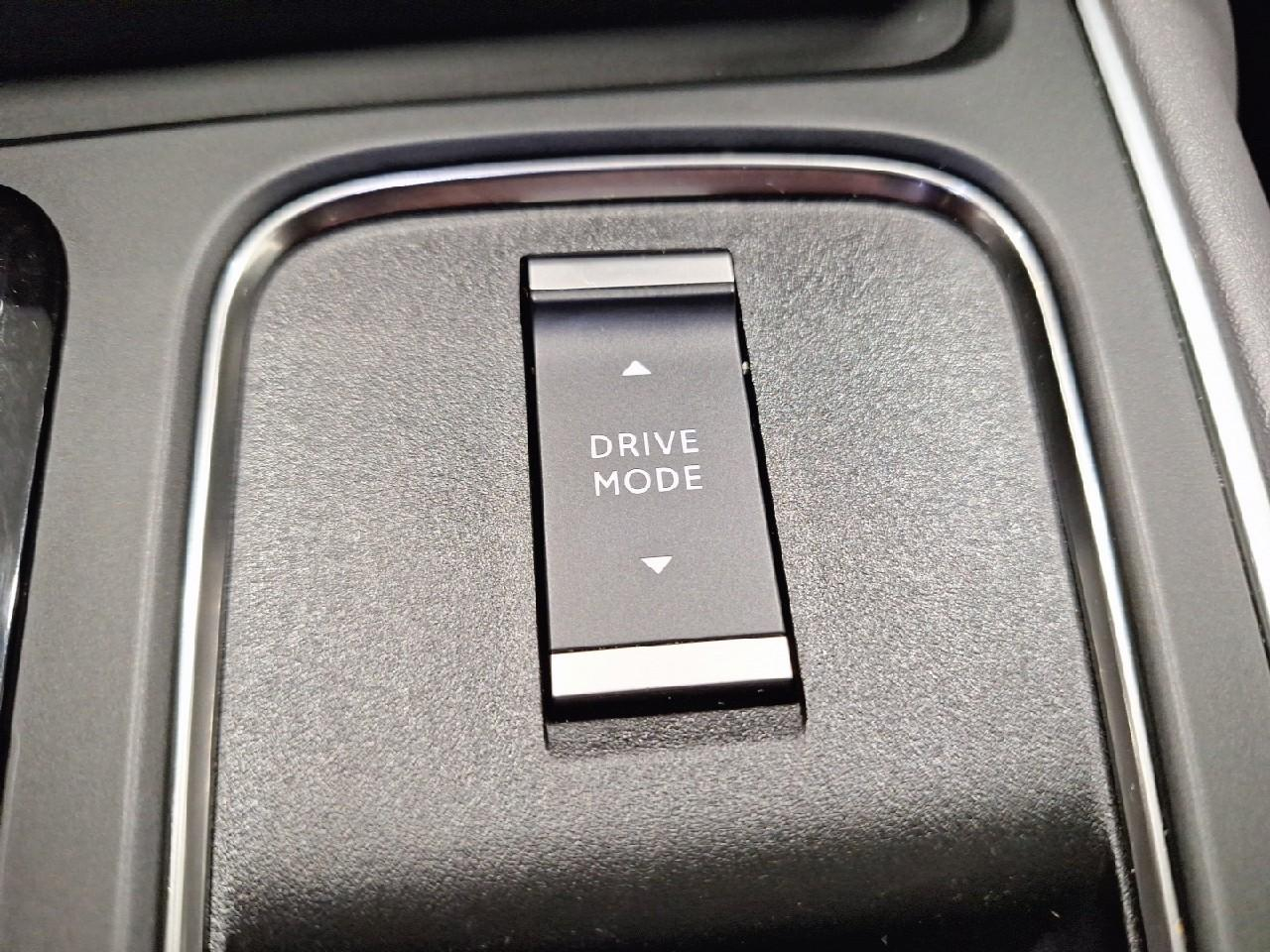 Citroën C5 Aircross hybride rechargeable 225 s&s e-eat8 c-series — photo 17