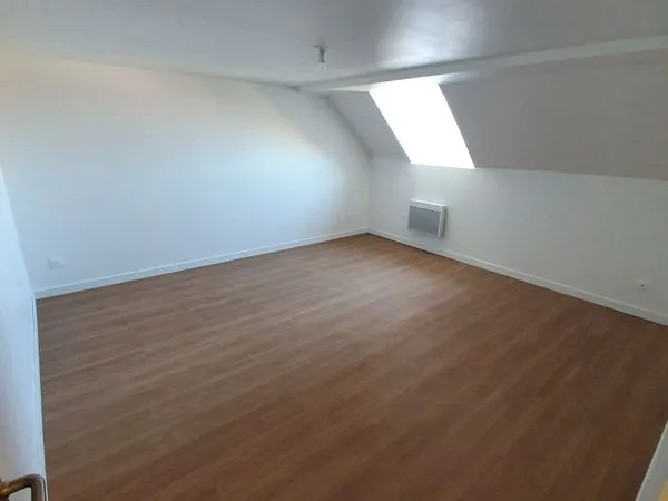 - Maison 6 pièces entièrement rénovée