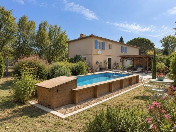 Maison de plain-pied 5 pièces 124 m²