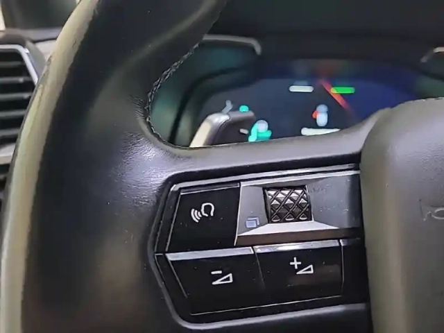 Ds Ds 7 ds7 crossback hybride 300 e-tense eat8 4x4 — photo 2
