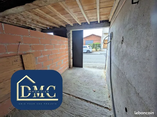 Parking/box 4 pièces 110 m²