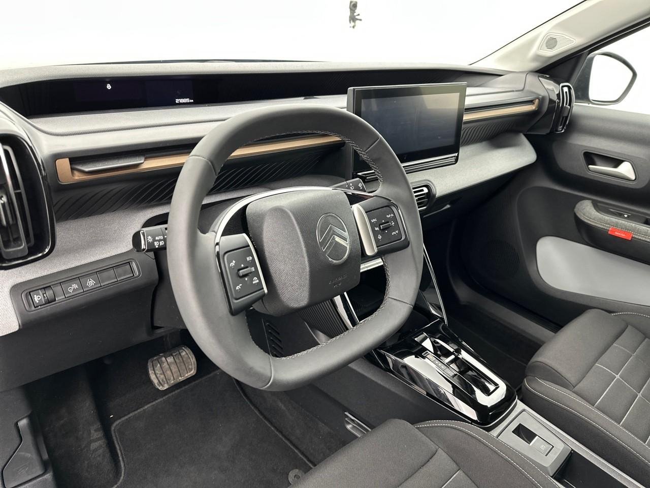 Citroën C3 Aircross hybride 145 ch aut plus — photo 12