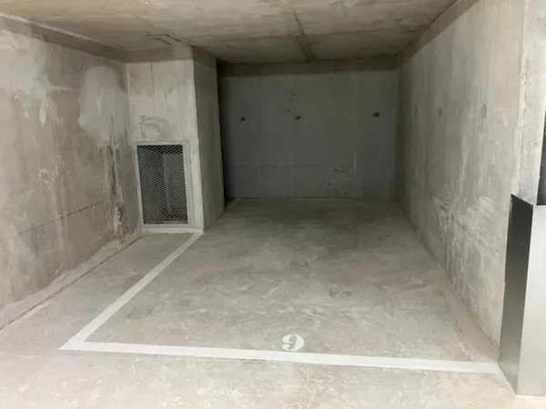 Stationnement Location Châtillon   105€