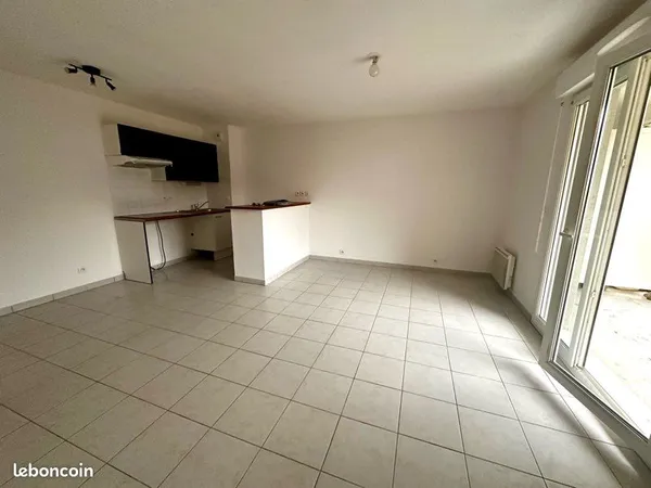 Appartement T2 avec jardin et parking