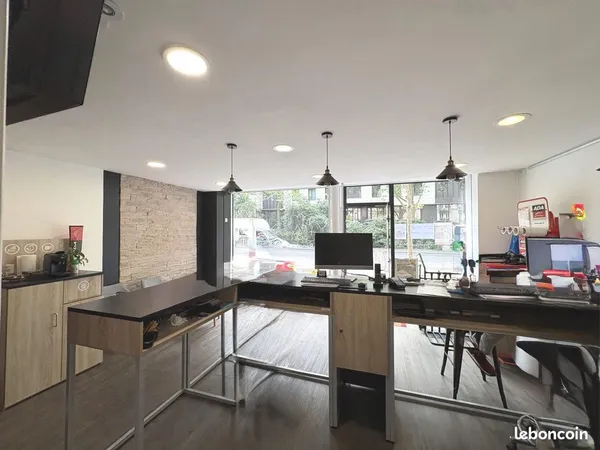 Boutique 84 m² Paris